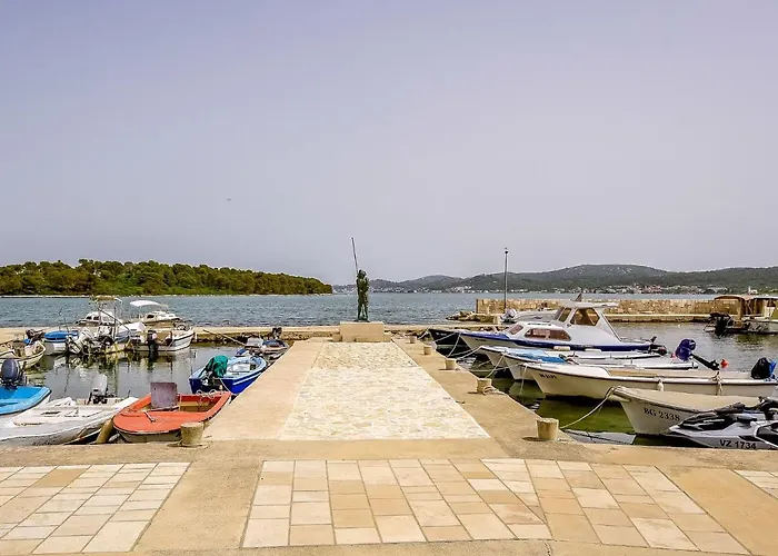 Holiday Ankica Ferienhaus Pašman